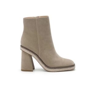 Elegant Beige Ankle Boots